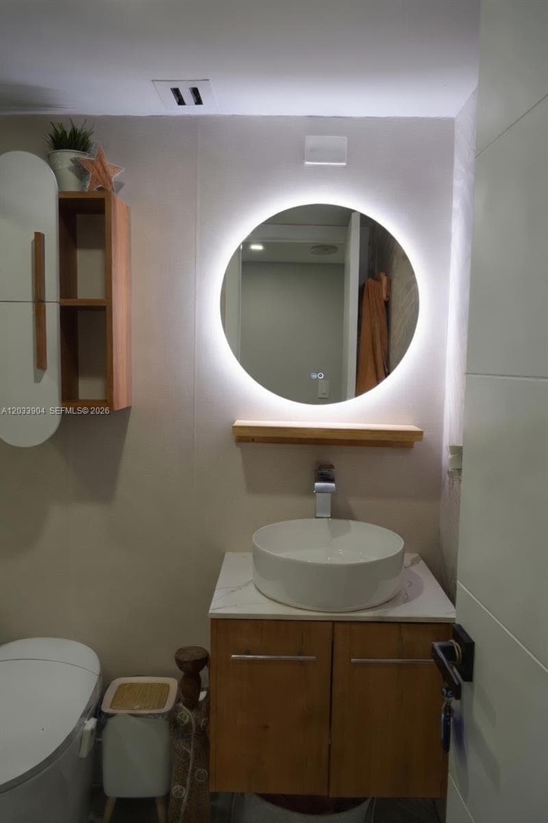 550 Ocean Dr # 5D, Key Biscayne FL 33149 — 19