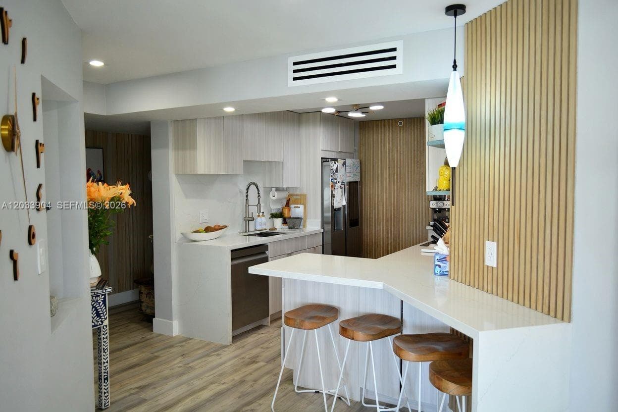 550 Ocean Dr # 5D, Key Biscayne FL 33149 — 8