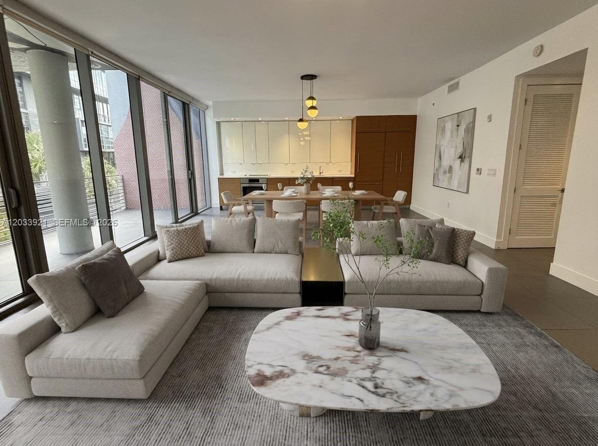 250 NW 24th St # 3C, Miami FL 33127 — 2