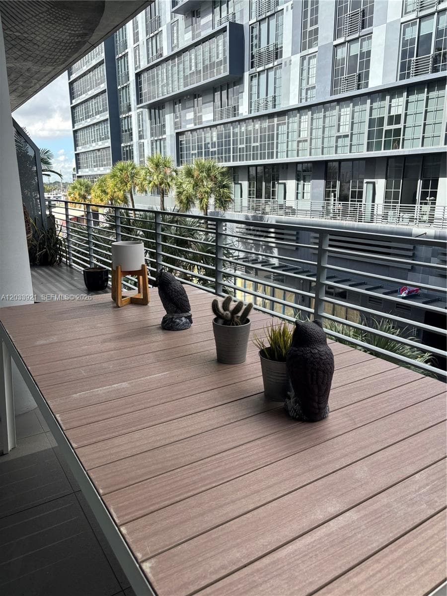 250 NW 24th St # 3C, Miami FL 33127 — 4