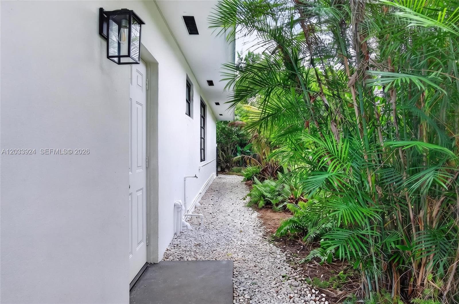 1170 NW 87th St, Miami FL 33150 — 69