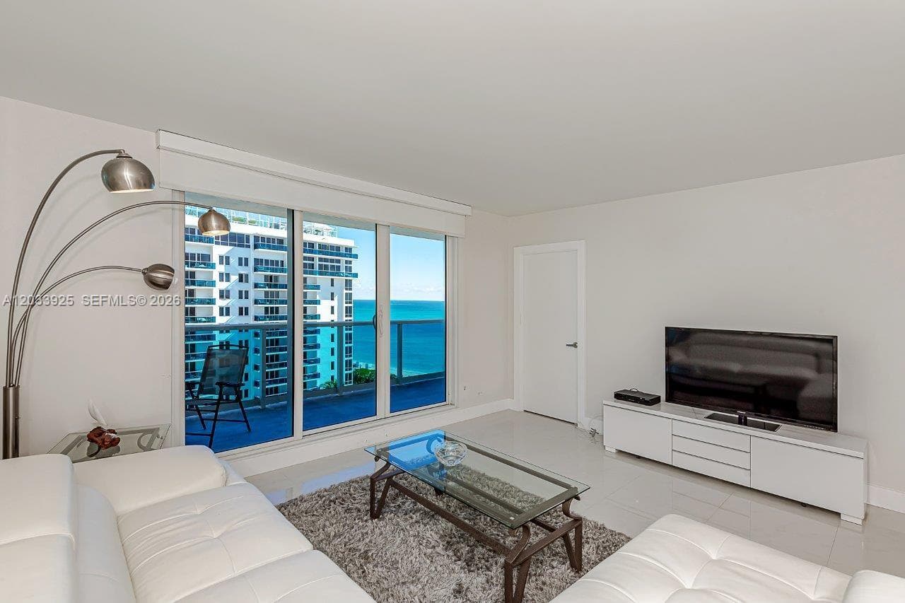 2301 Collins Ave # 1416, Miami Beach FL 33139 — 23