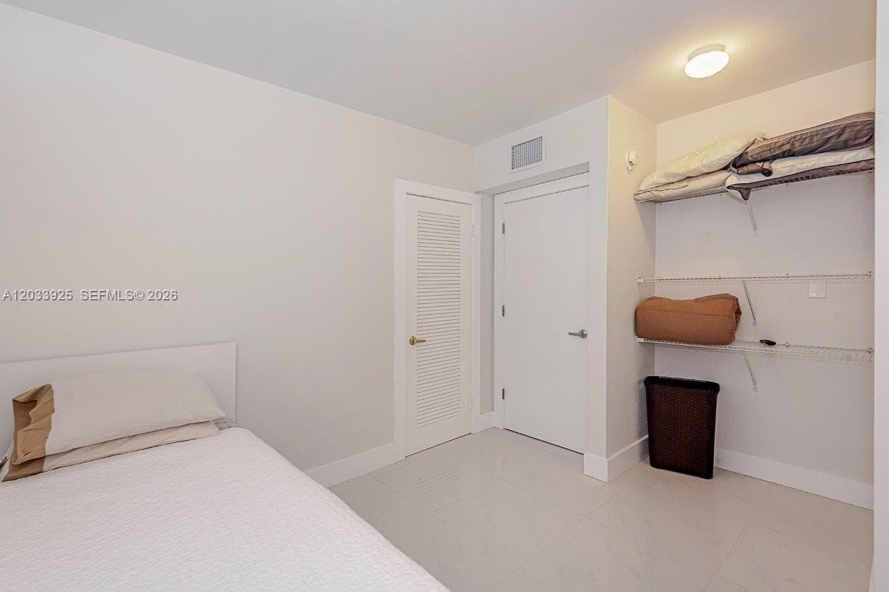2301 Collins Ave # 1416, Miami Beach FL 33139 — 17