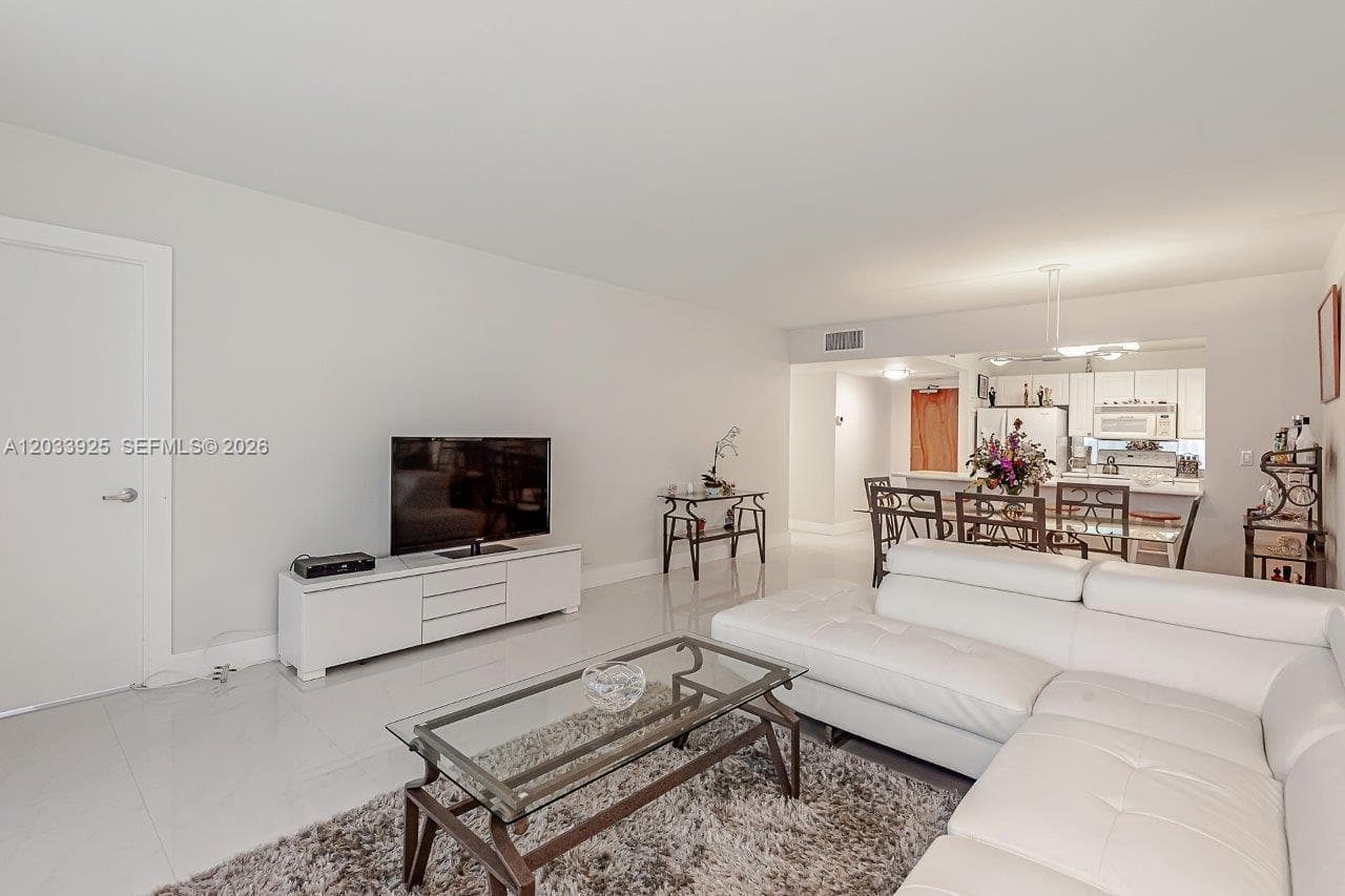 2301 Collins Ave # 1416, Miami Beach FL 33139 — 7
