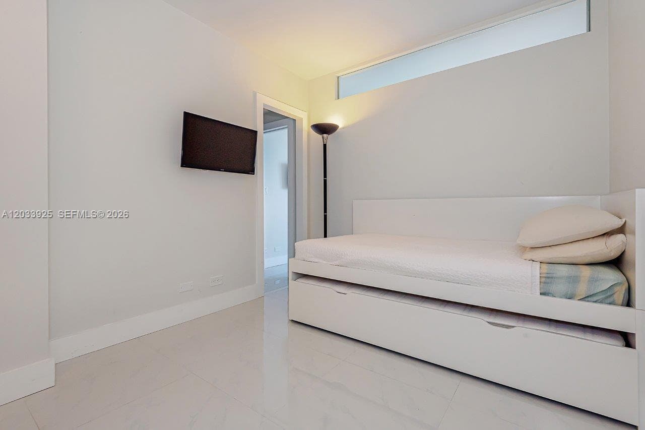 2301 Collins Ave # 1416, Miami Beach FL 33139 — 29