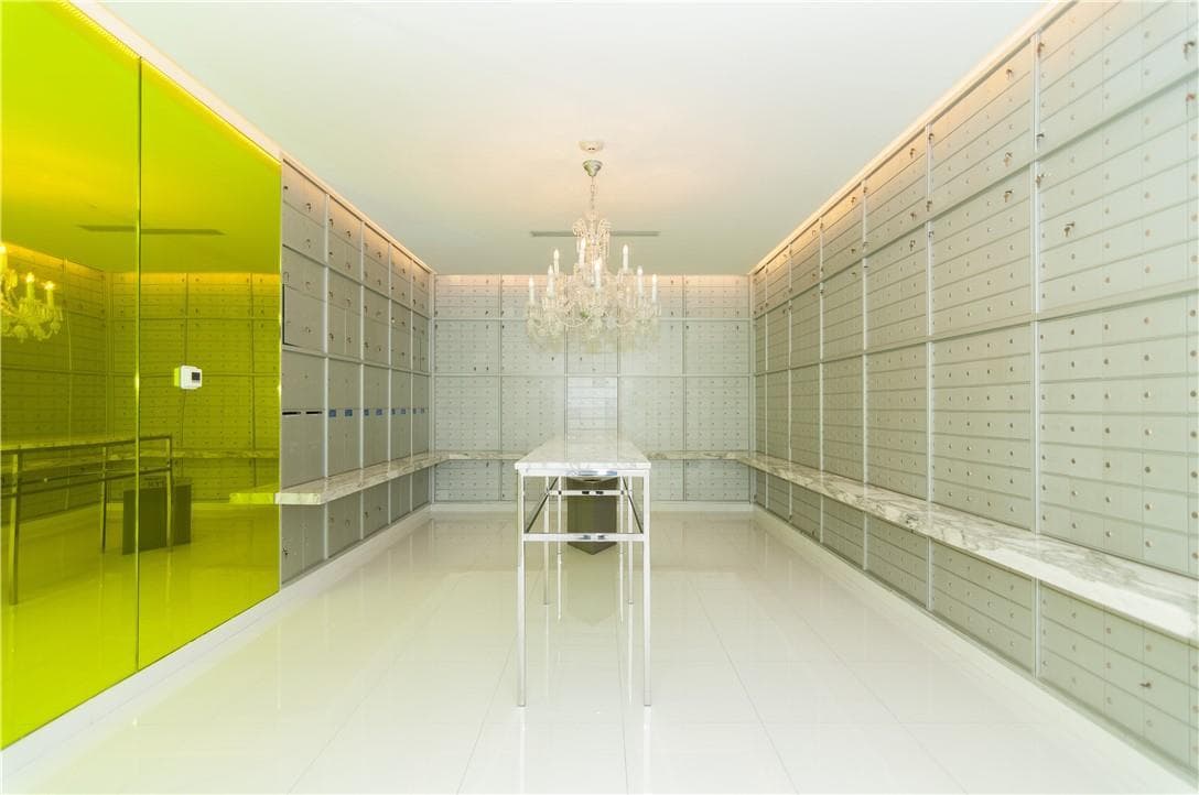 465 Brickell Avenue, Miami FL 33131 — 42
