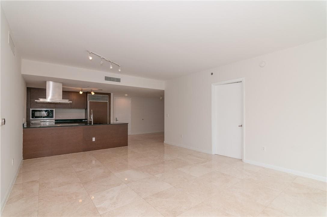 465 Brickell Avenue, Miami FL 33131 — 13