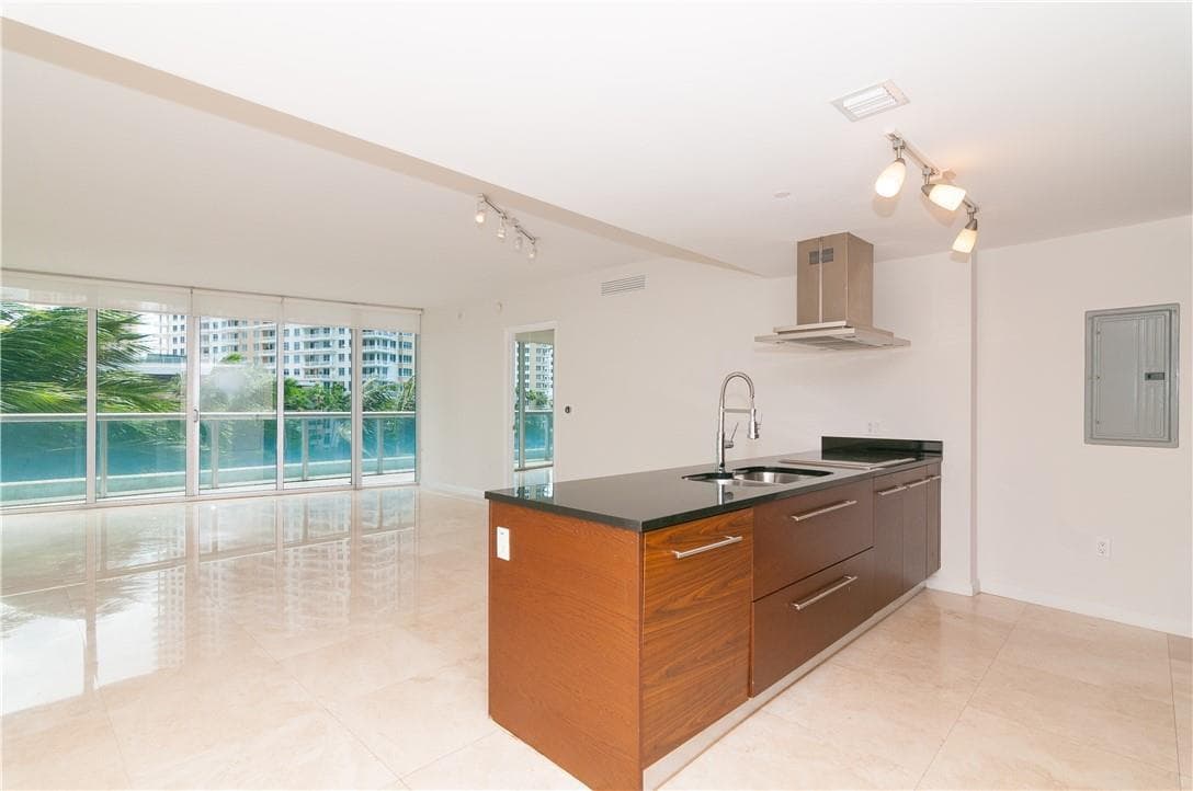 465 Brickell Avenue, Miami FL 33131 — 7