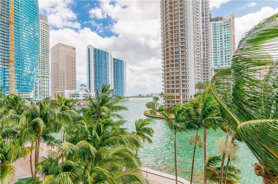 465 Brickell Avenue, Miami FL 33131 — 3