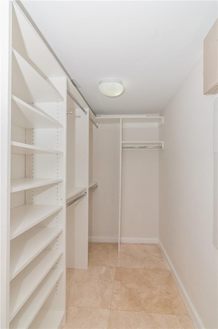 465 Brickell Avenue, Miami FL 33131 — 28