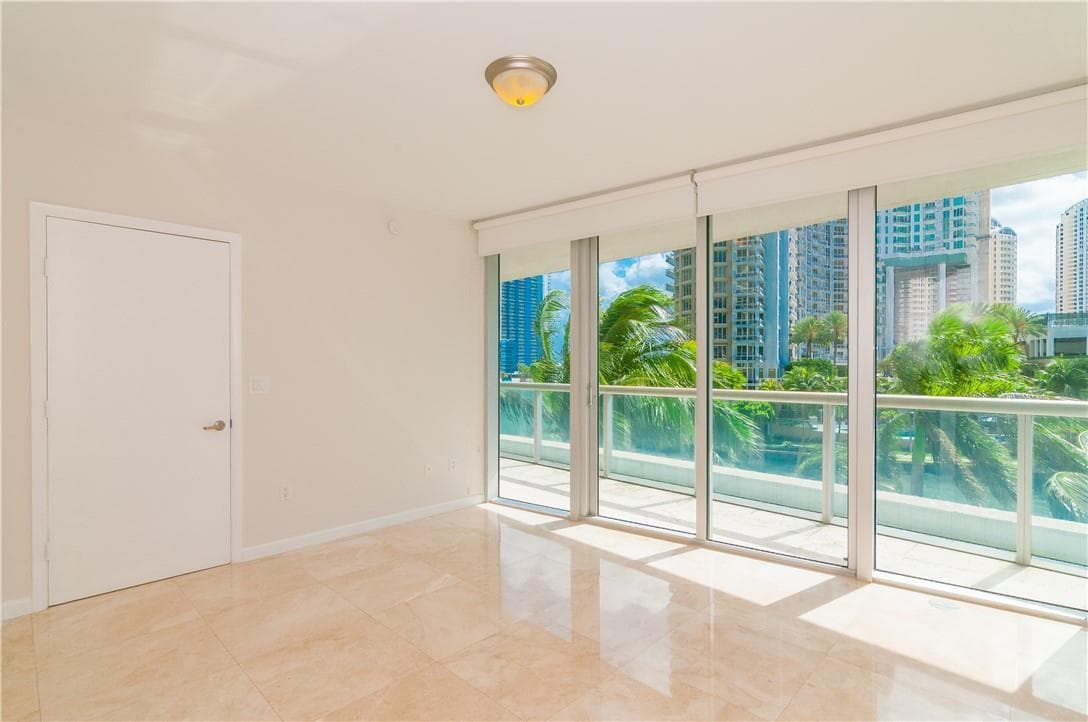 465 Brickell Avenue, Miami FL 33131 — 5
