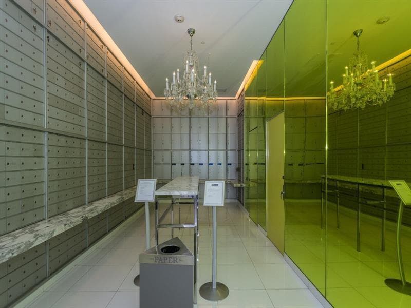 465 Brickell Avenue, Miami FL 33131 — 48