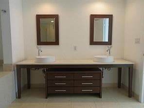 465 Brickell Avenue, Miami FL 33131 — 44