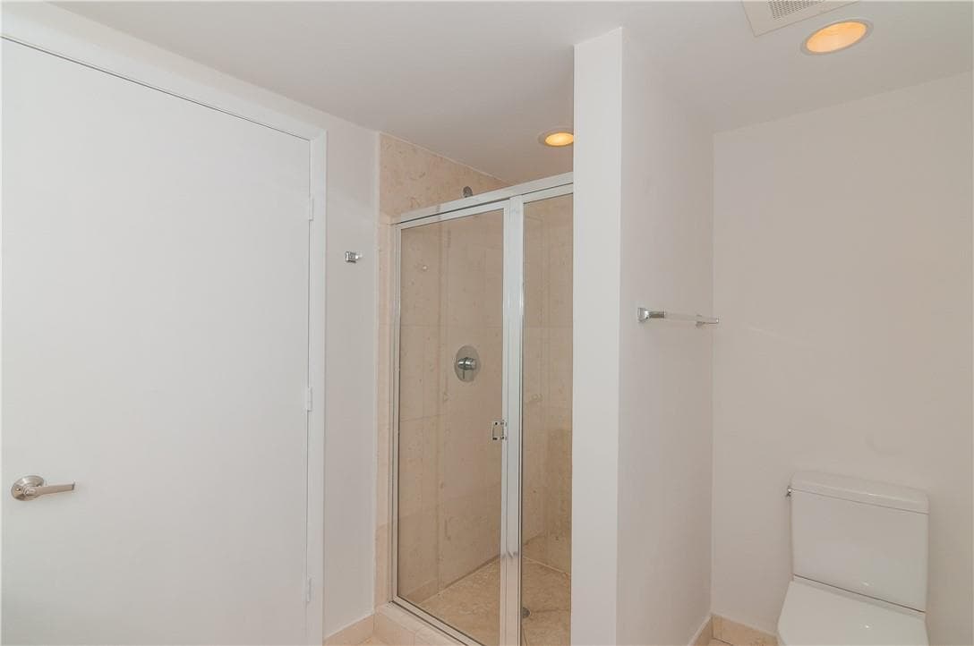 465 Brickell Avenue, Miami FL 33131 — 29