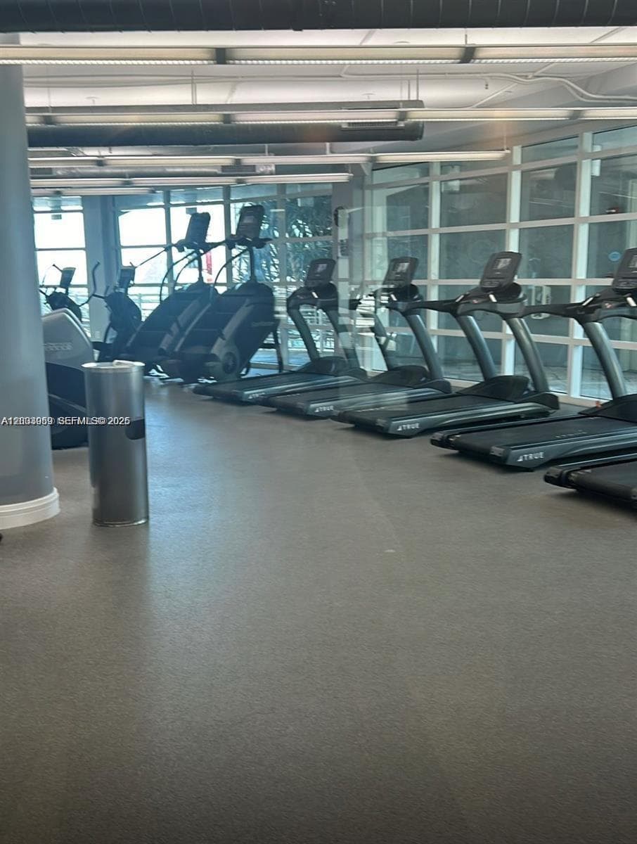 244 Biscayne # 247, Miami FL 33132 — 12