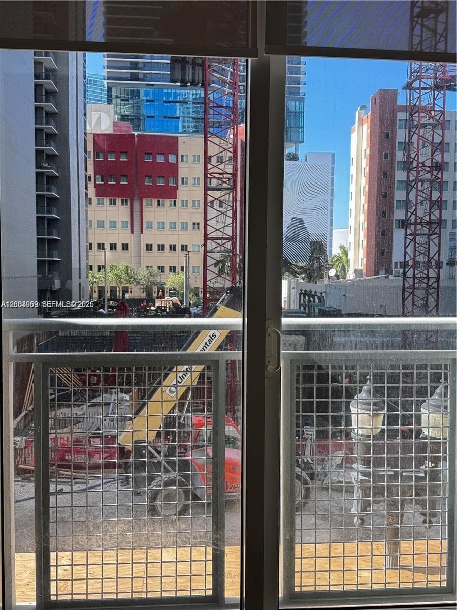 244 Biscayne # 247, Miami FL 33132 — 7