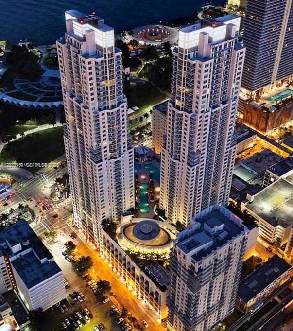 244 Biscayne # 247, Miami FL 33132 — 1
