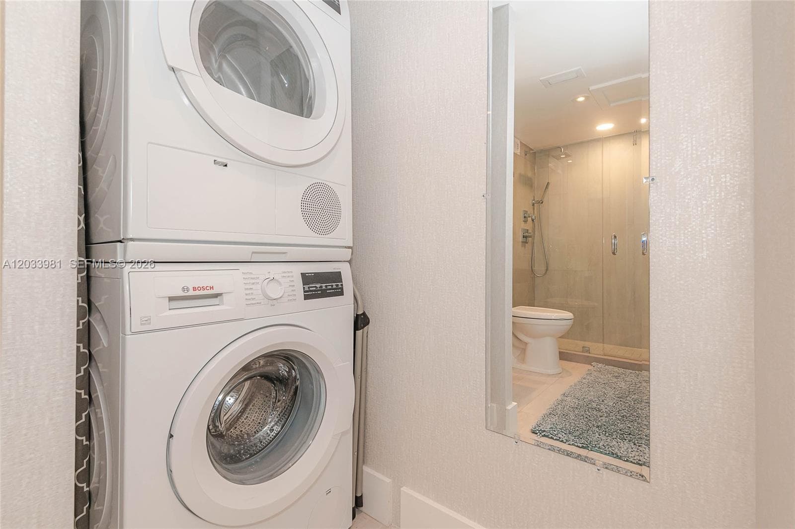 2301 Collins Ave # 941, Miami Beach FL 33139 — 23