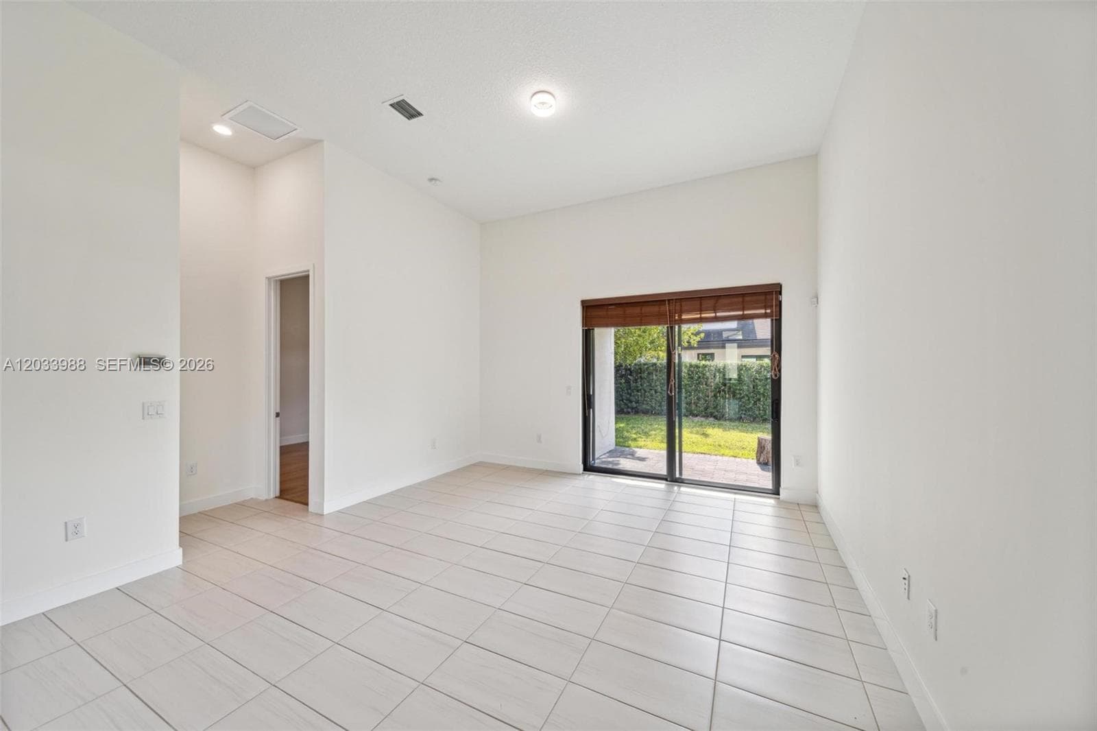 7635 NW 103rd Pl, Doral FL 33178 — 26