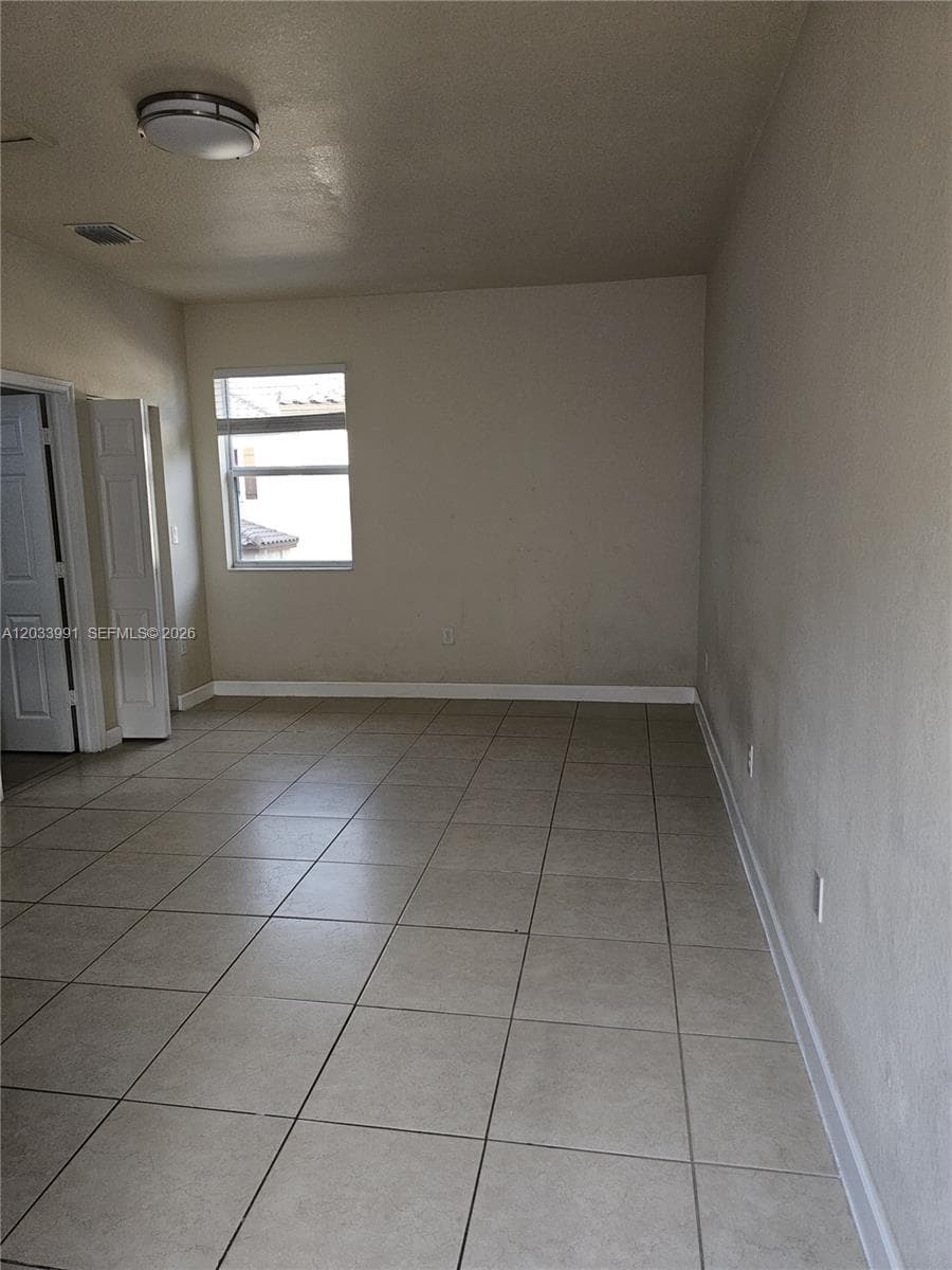 17066 SW 95th Ter, Miami FL 33196 — 2