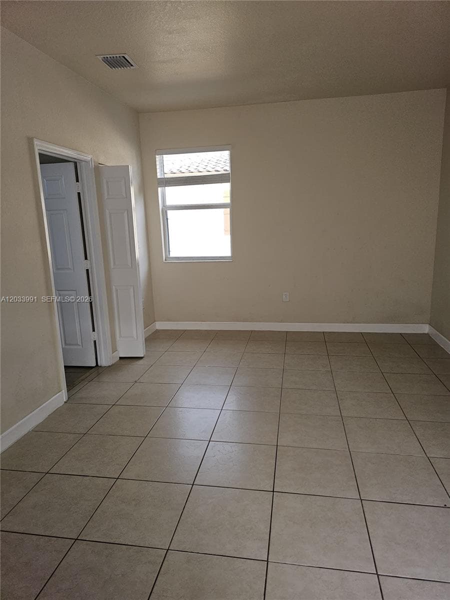 17066 SW 95th Ter, Miami FL 33196 — 11