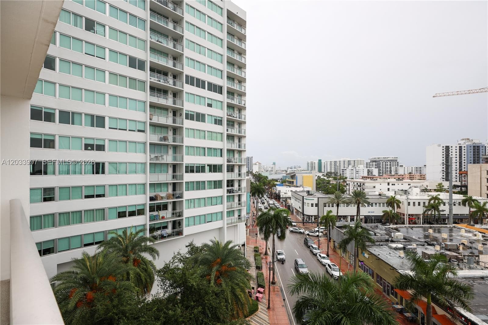 7135 Collins Ave # 735, Miami Beach FL 33141 — 52