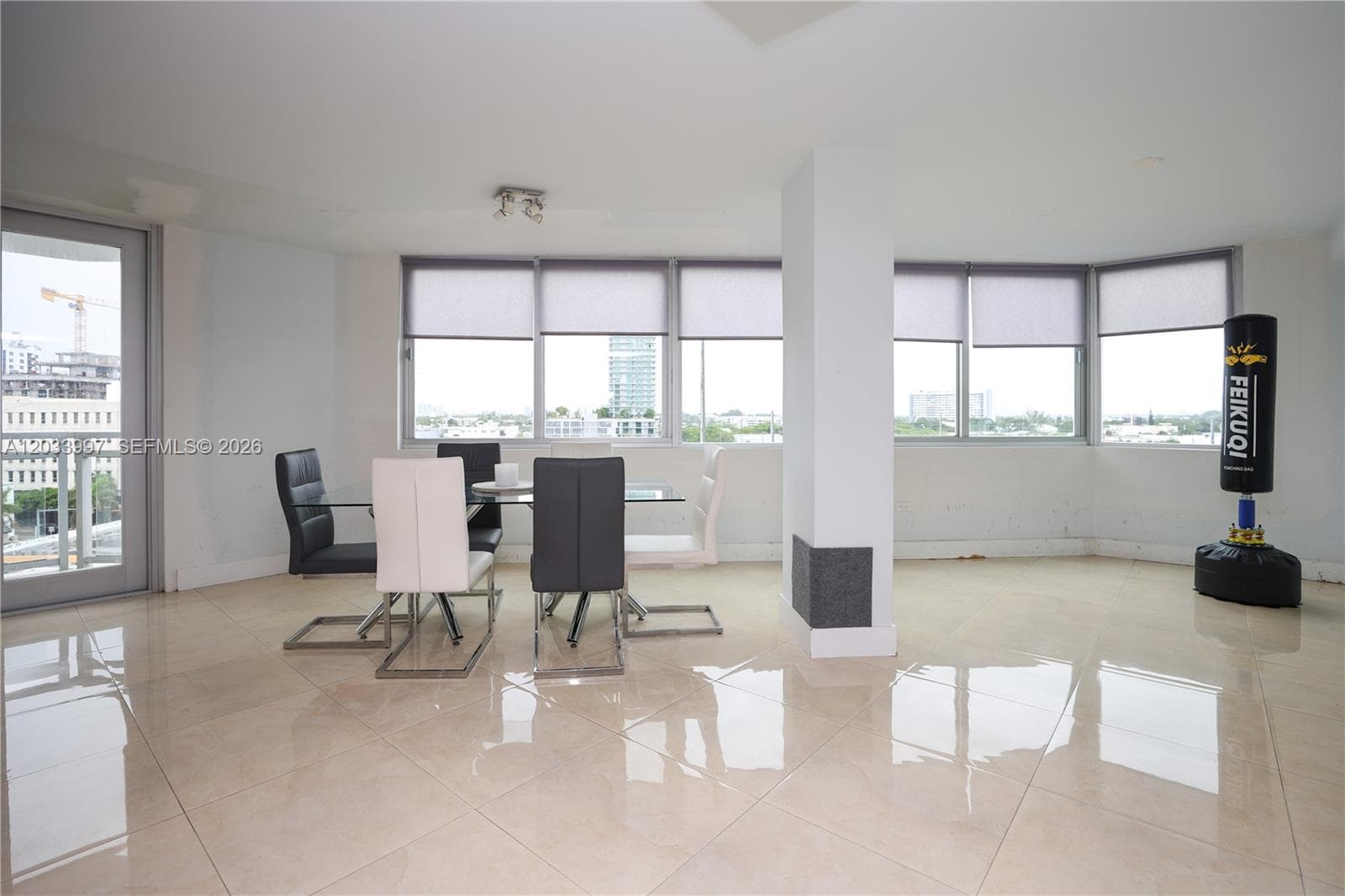 7135 Collins Ave # 735, Miami Beach FL 33141 — 42