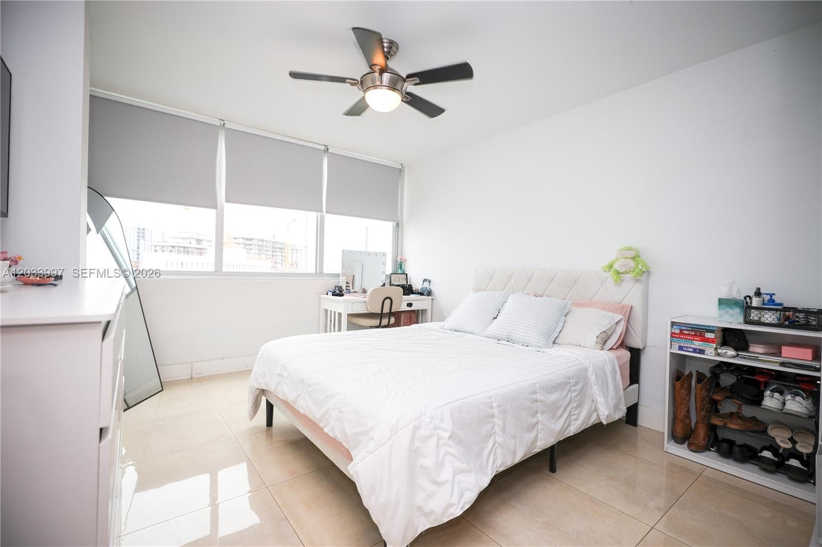 7135 Collins Ave # 735, Miami Beach FL 33141 — 73