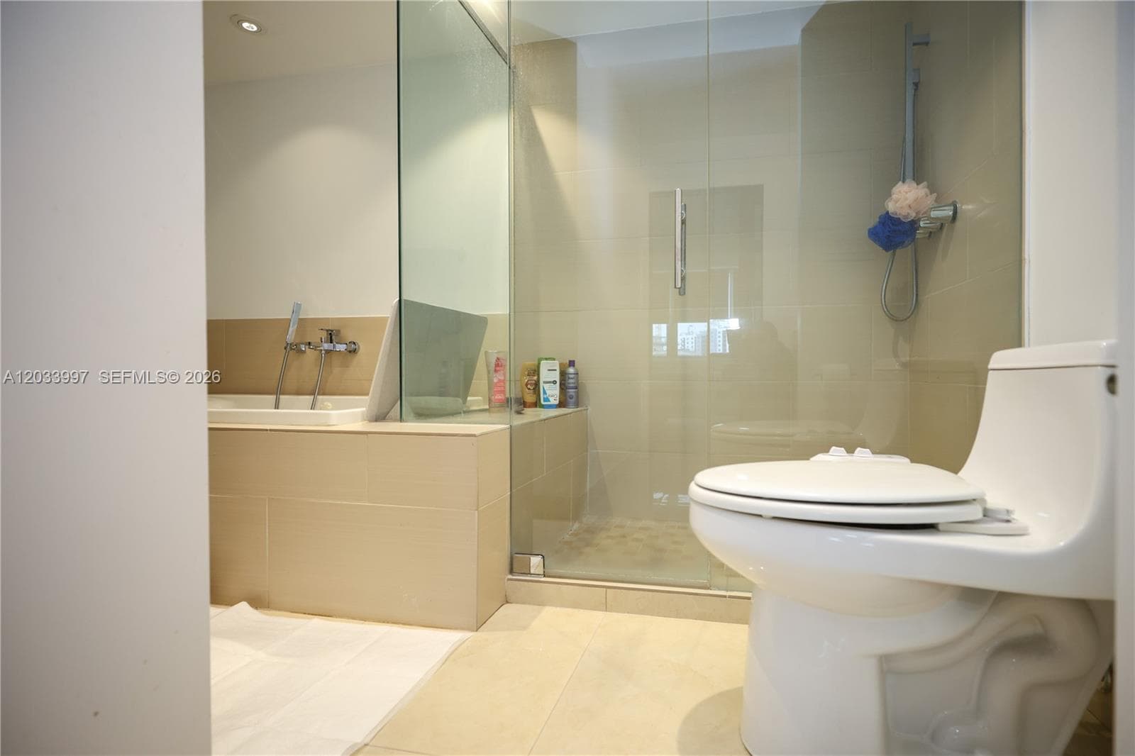 7135 Collins Ave # 735, Miami Beach FL 33141 — 66