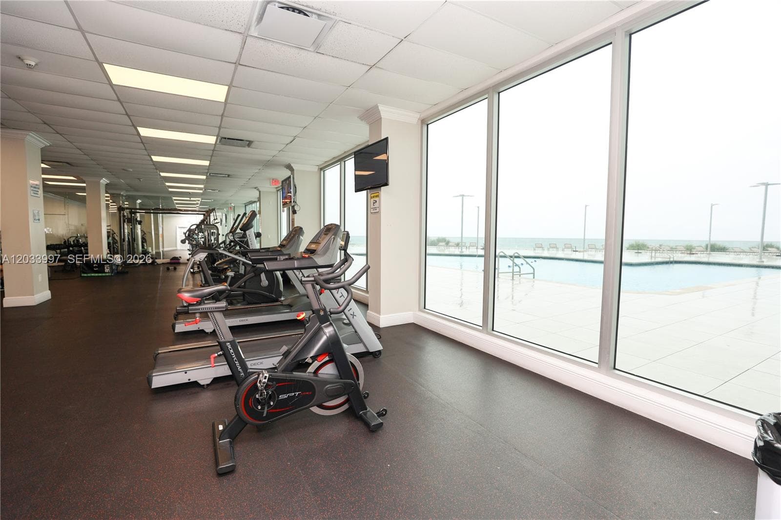 7135 Collins Ave # 735, Miami Beach FL 33141 — 24