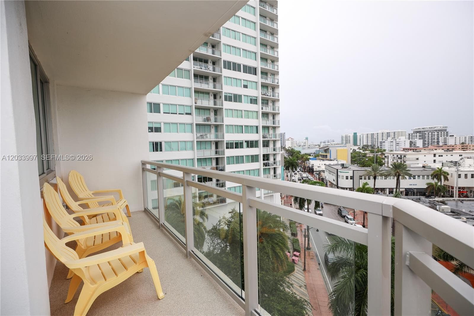 7135 Collins Ave # 735, Miami Beach FL 33141 — 51