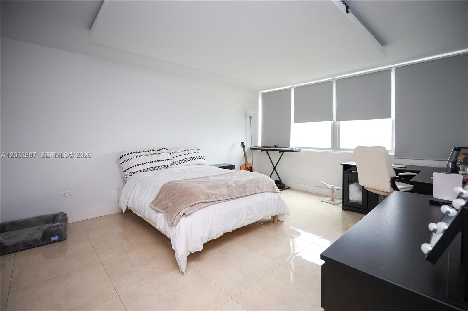 7135 Collins Ave # 735, Miami Beach FL 33141 — 60