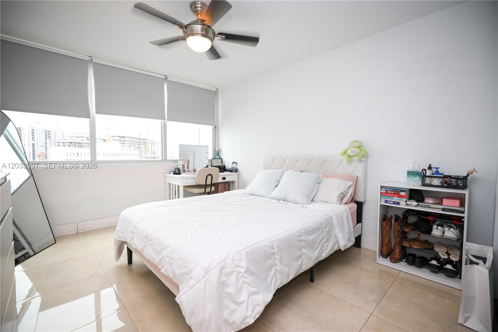 7135 Collins Ave # 735, Miami Beach FL 33141 — 70