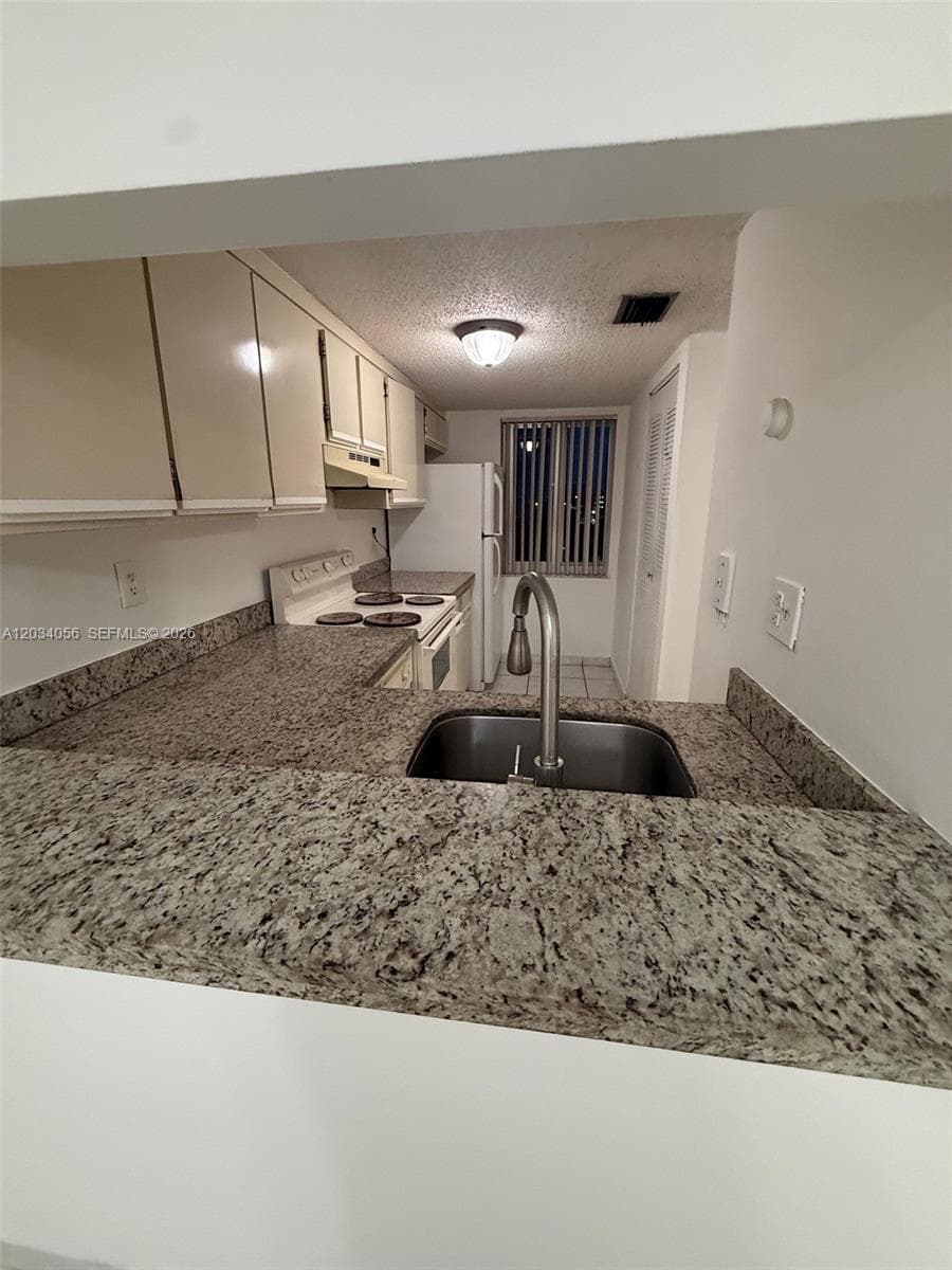 9917 W Okeechobee Rd # 510, Hialeah Gardens FL 33016 — 2