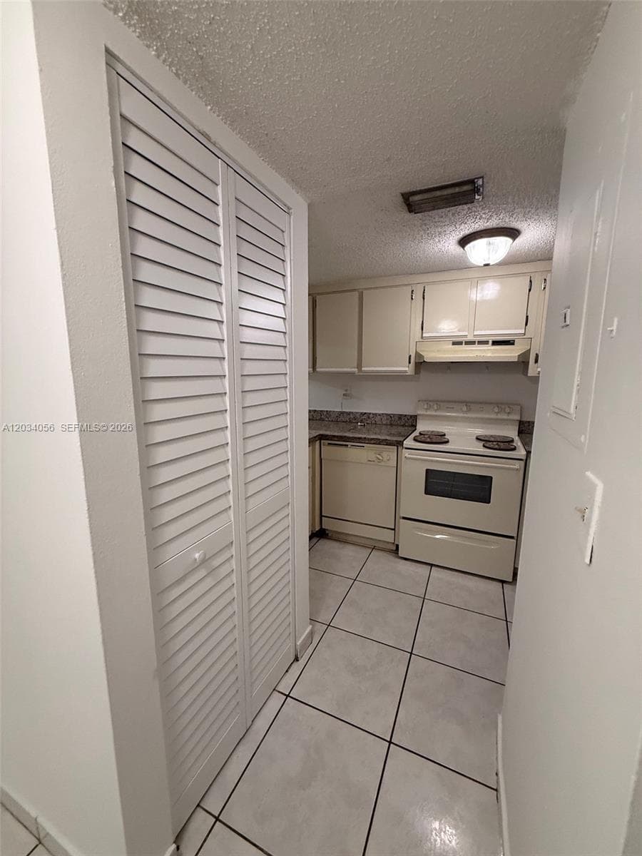 9917 W Okeechobee Rd # 510, Hialeah Gardens FL 33016 — 3