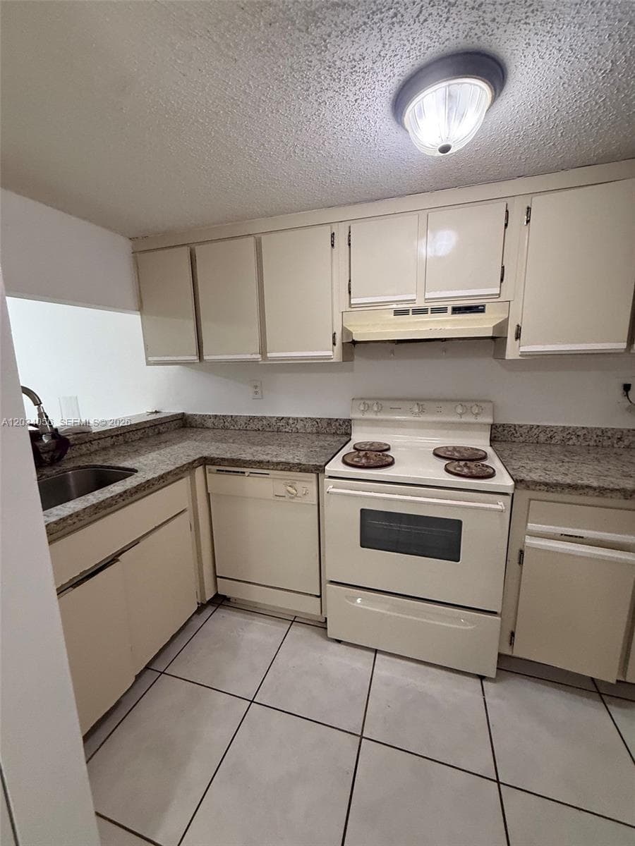 9917 W Okeechobee Rd # 510, Hialeah Gardens FL 33016 — 1