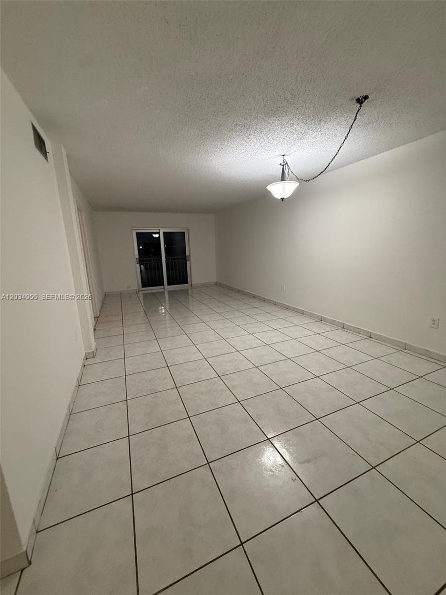 9917 W Okeechobee Rd # 510, Hialeah Gardens FL 33016 — 10