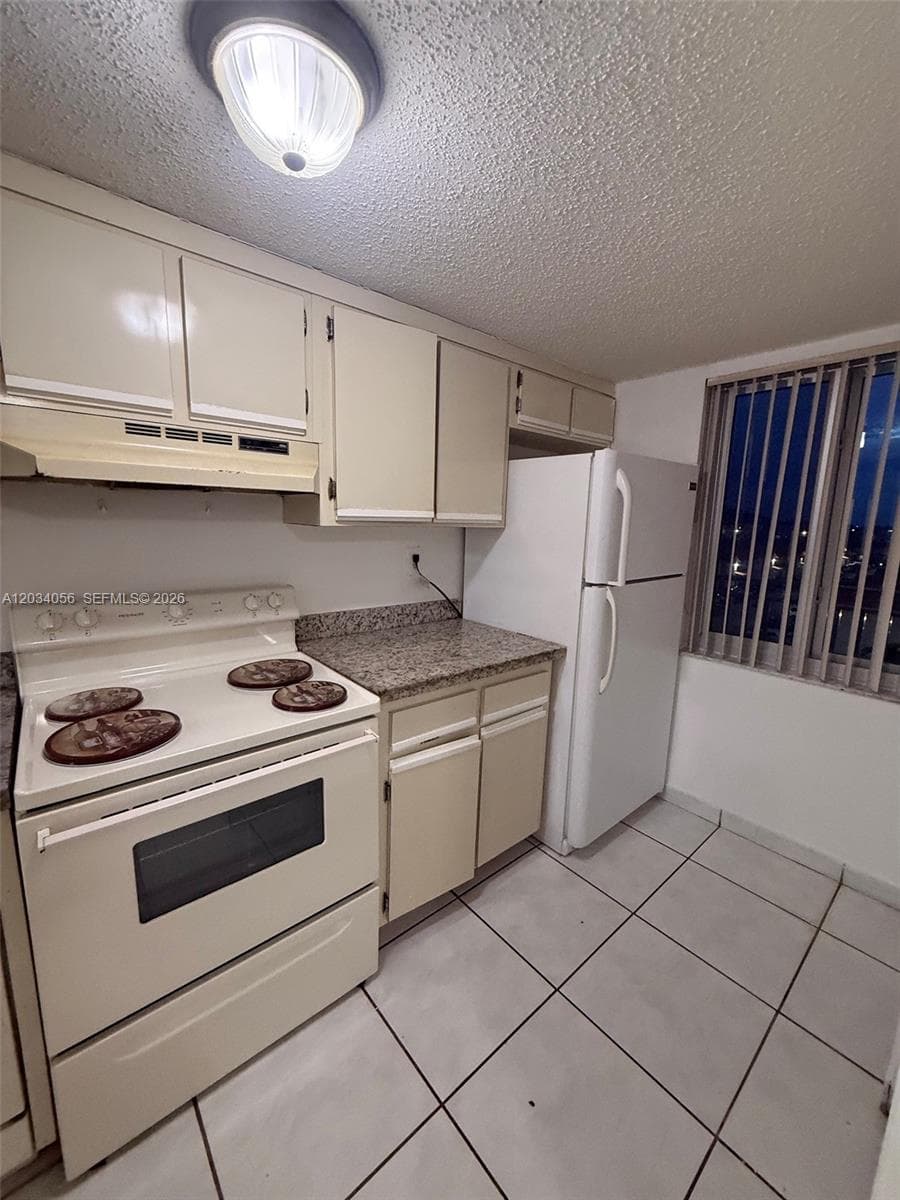 9917 W Okeechobee Rd # 510, Hialeah Gardens FL 33016 — 4