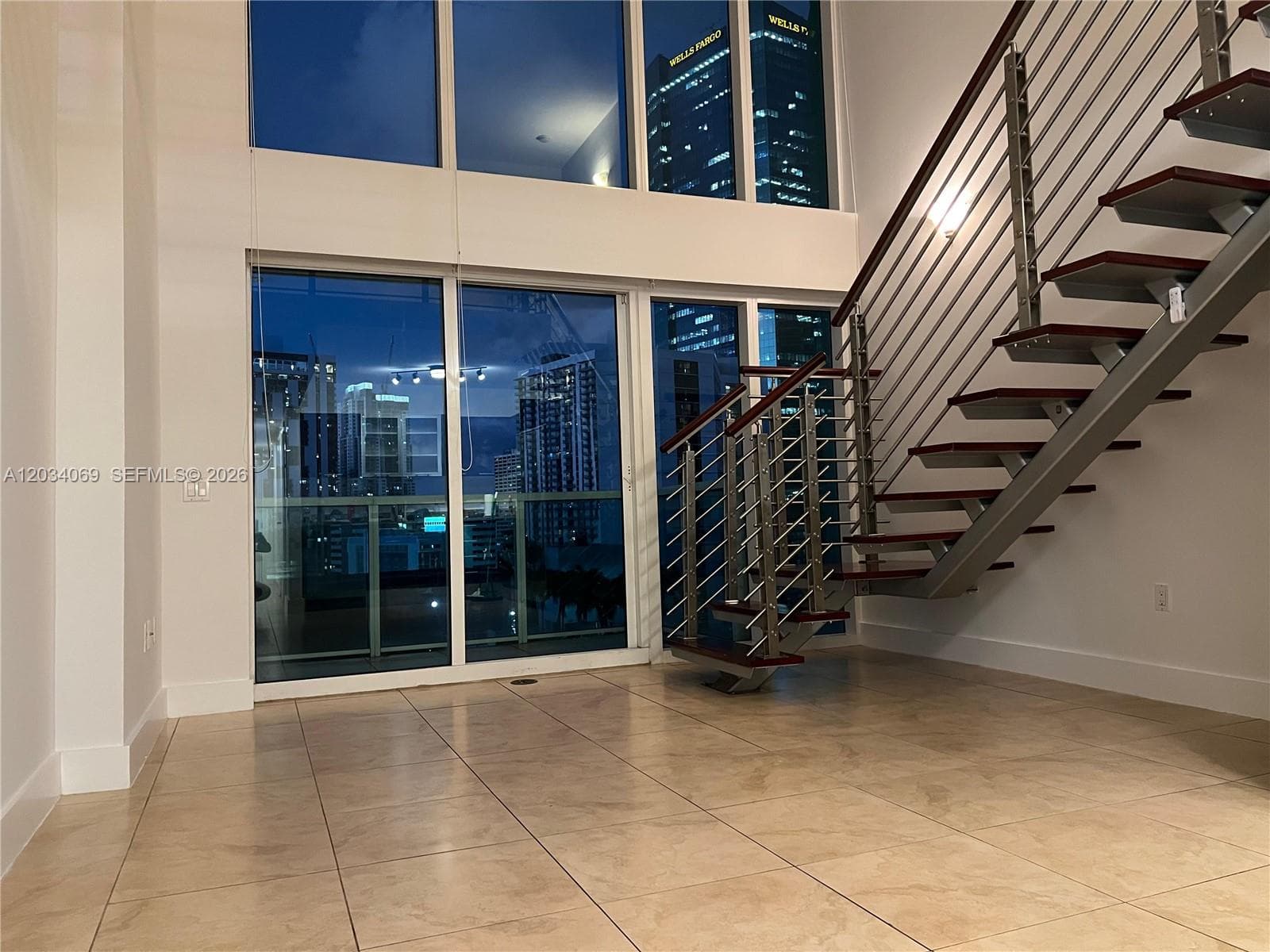 41 SE 5th St # 911, Miami FL 33131 — 46