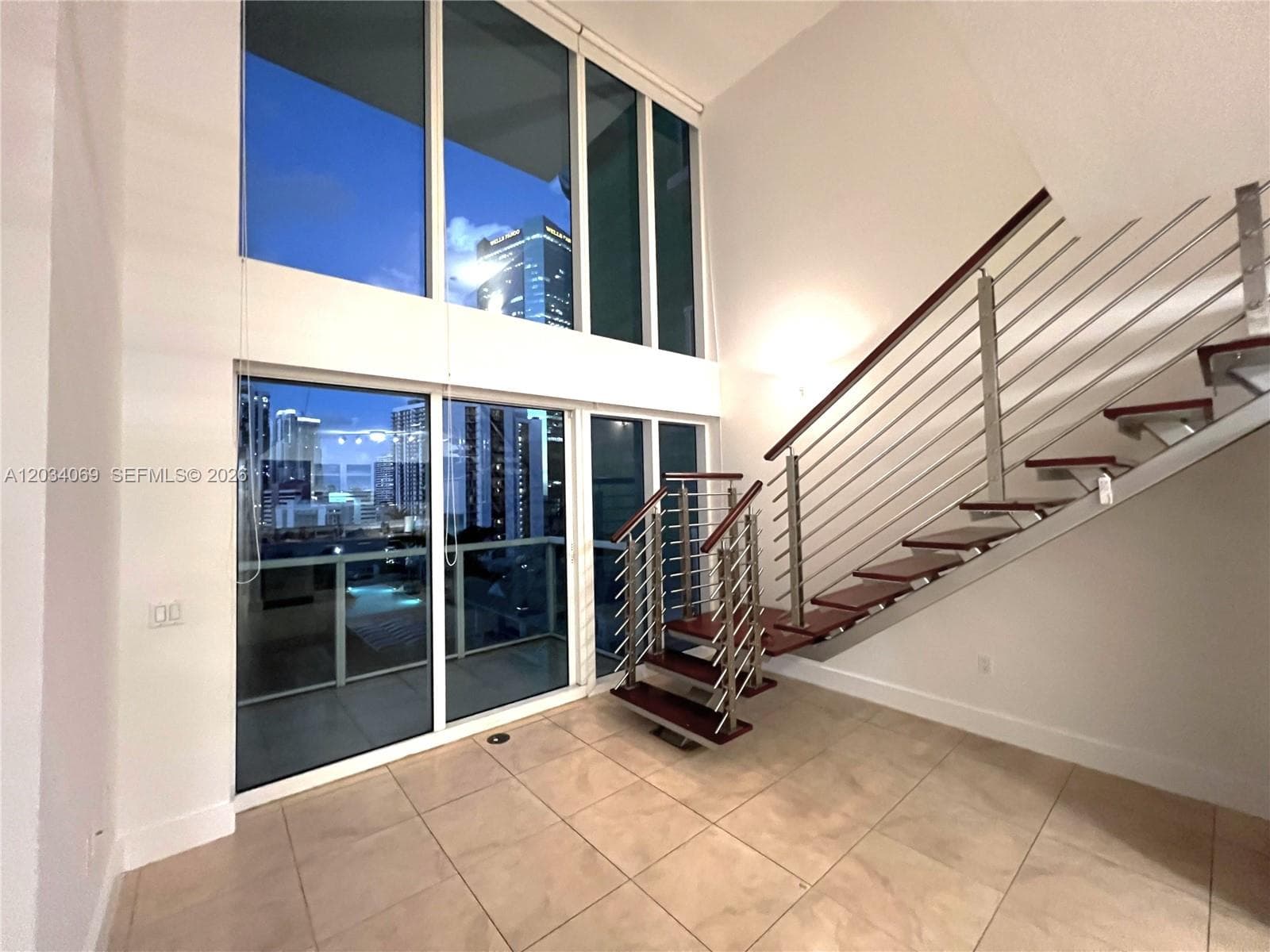 41 SE 5th St # 911, Miami FL 33131 — 43