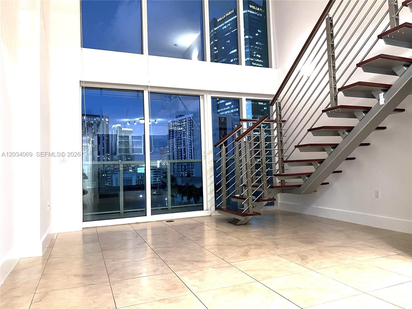 41 SE 5th St # 911, Miami FL 33131 — 7