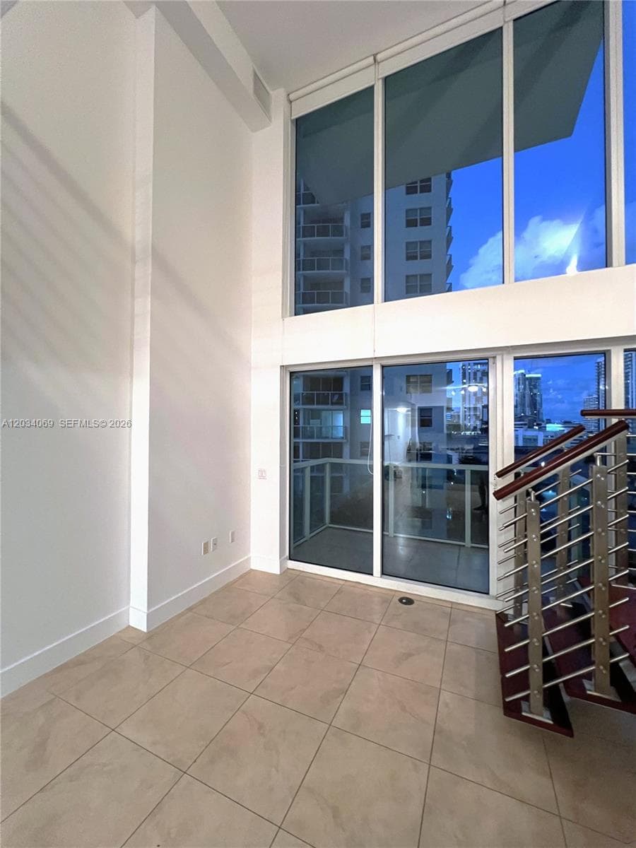 41 SE 5th St # 911, Miami FL 33131 — 5