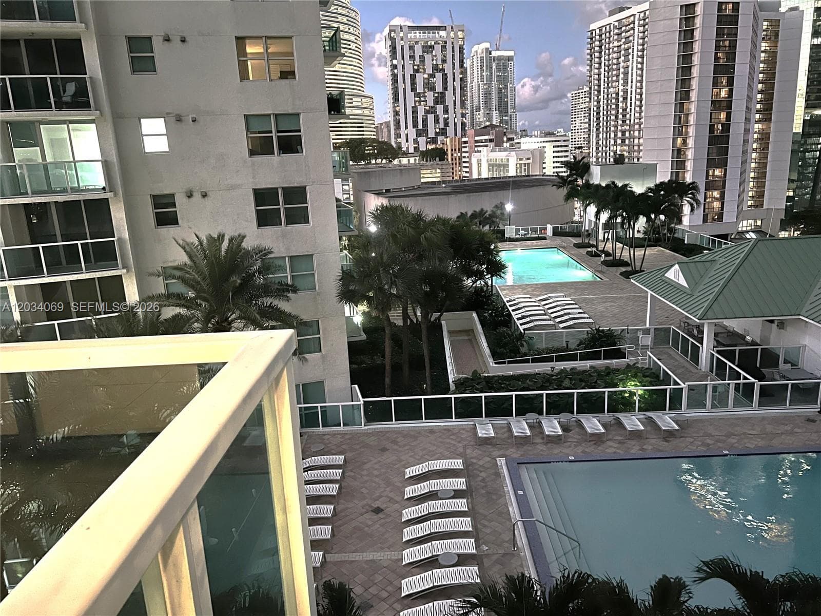 41 SE 5th St # 911, Miami FL 33131 — 45