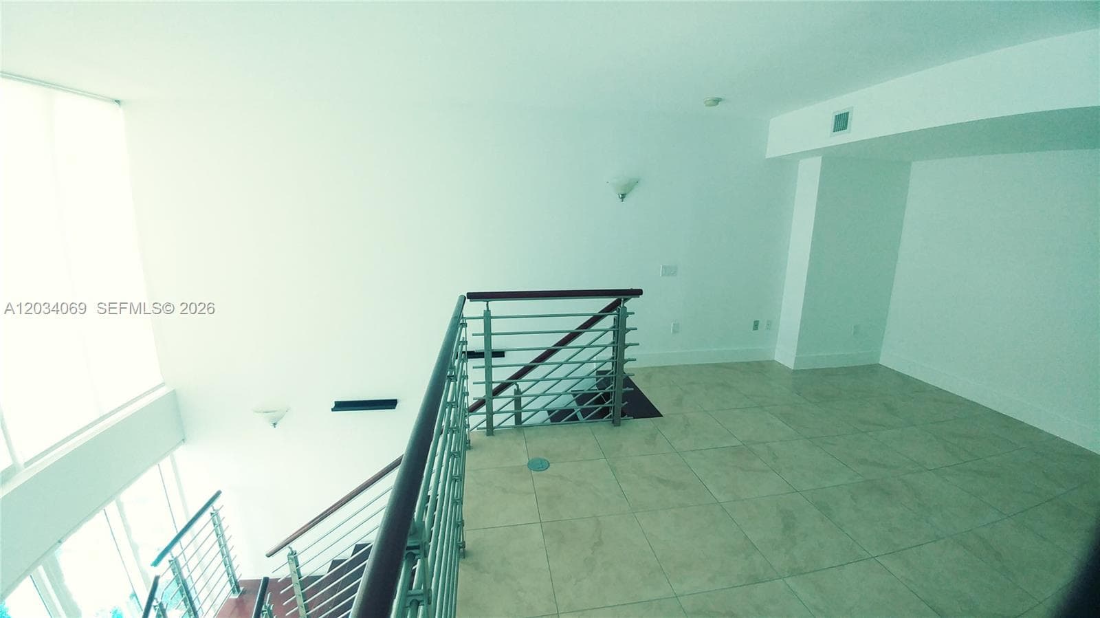 41 SE 5th St # 911, Miami FL 33131 — 37
