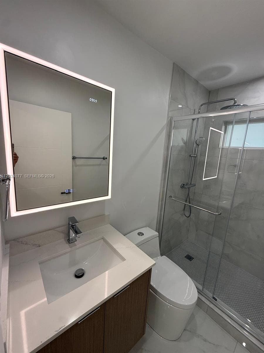 521 E 33rd St, Hialeah FL 33013 — 13