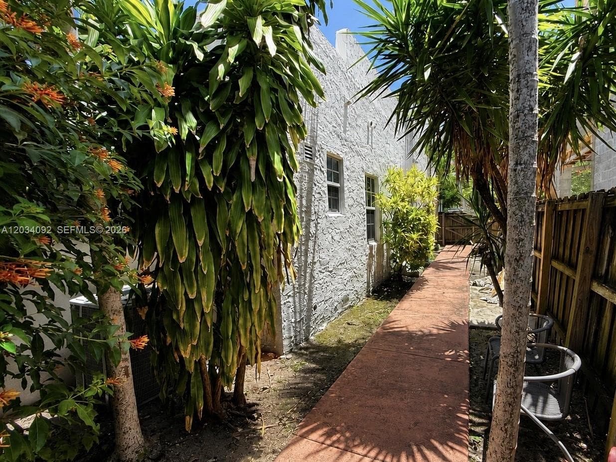 452 SW 26th Rd, Miami FL 33129 — 19