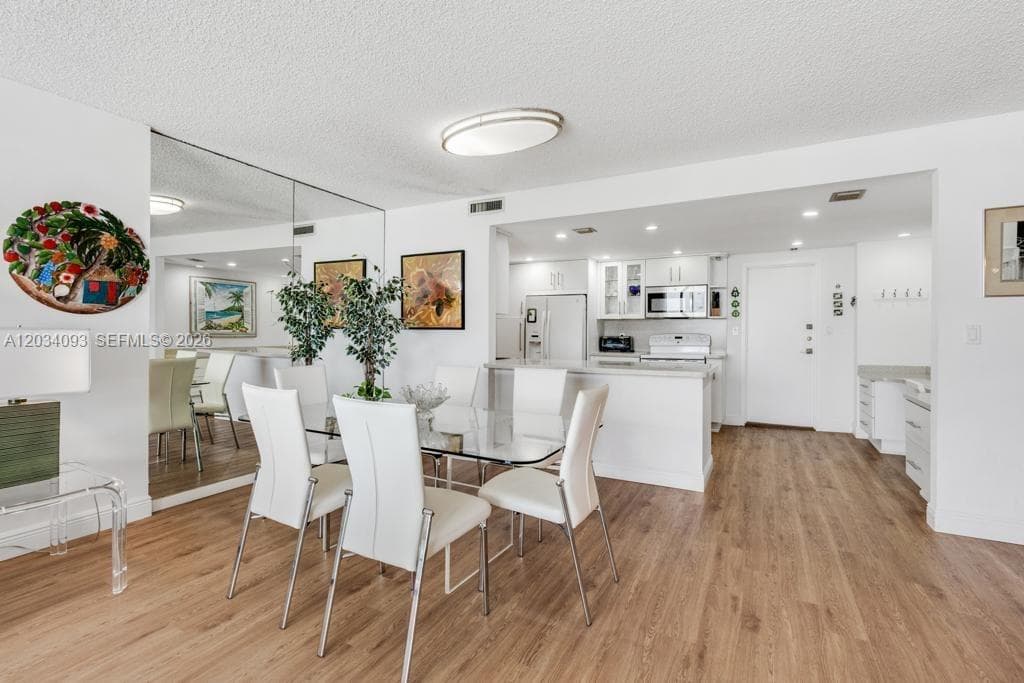199 Ocean Lane Dr # 1006, Key Biscayne FL 33149 — 3