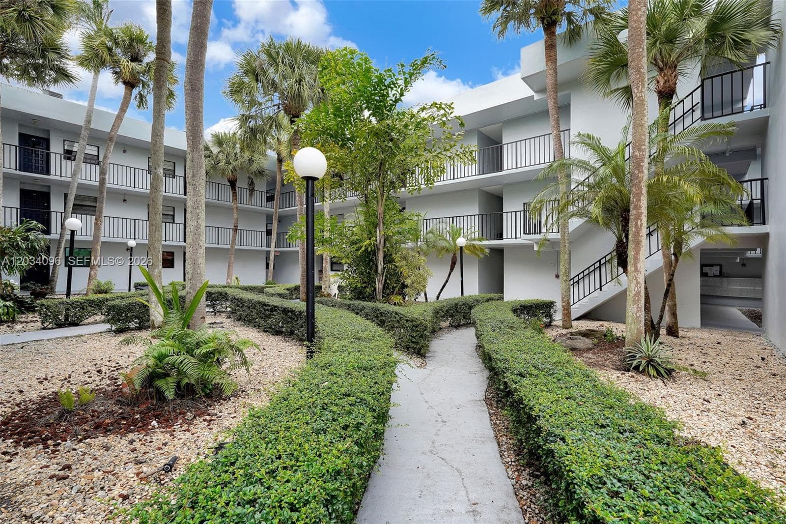 10825 SW 112th Ave # 216, Miami FL 33176 — 3