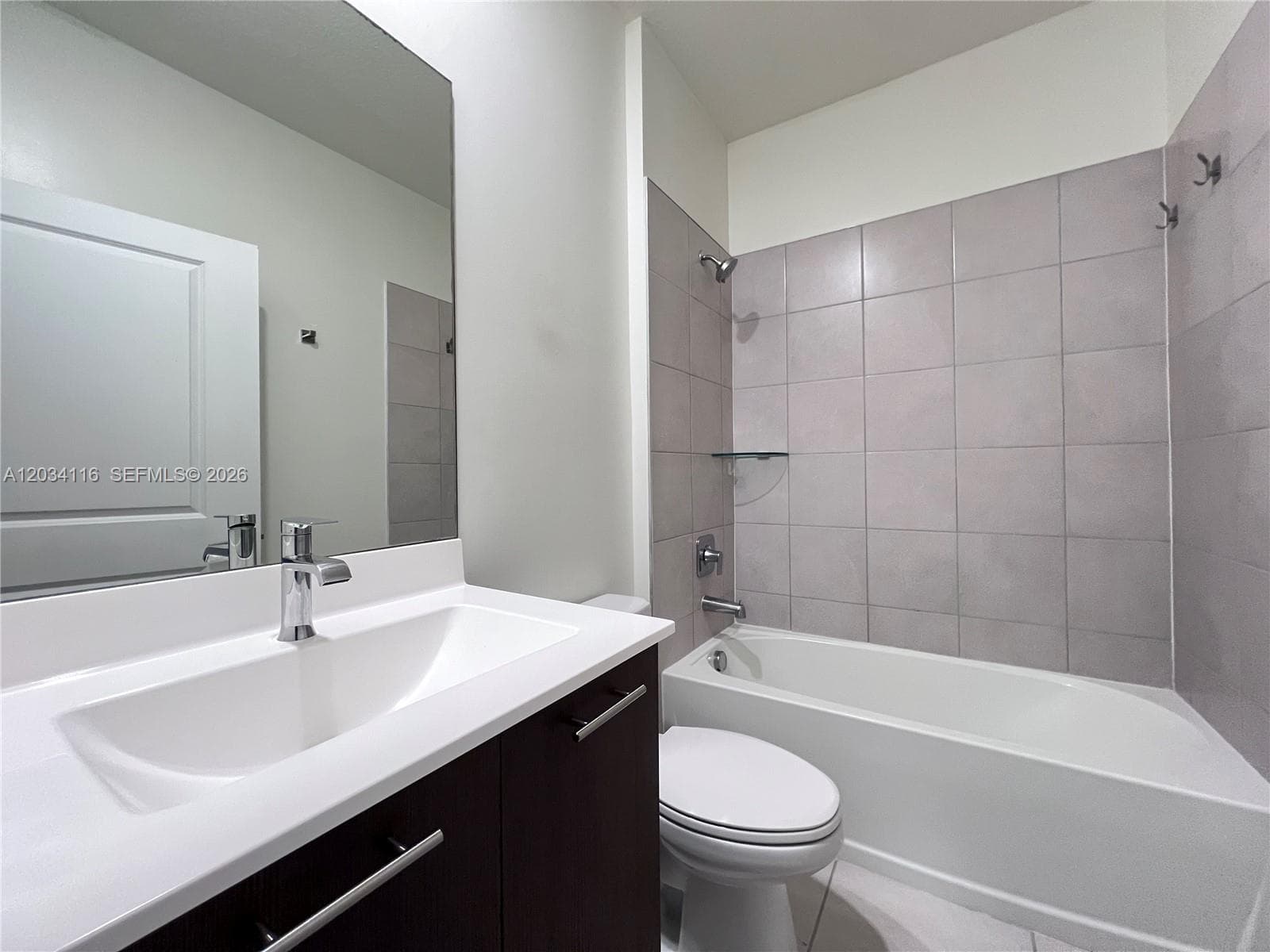 8265 NW 41st St # 405, Doral FL 33166 — 16