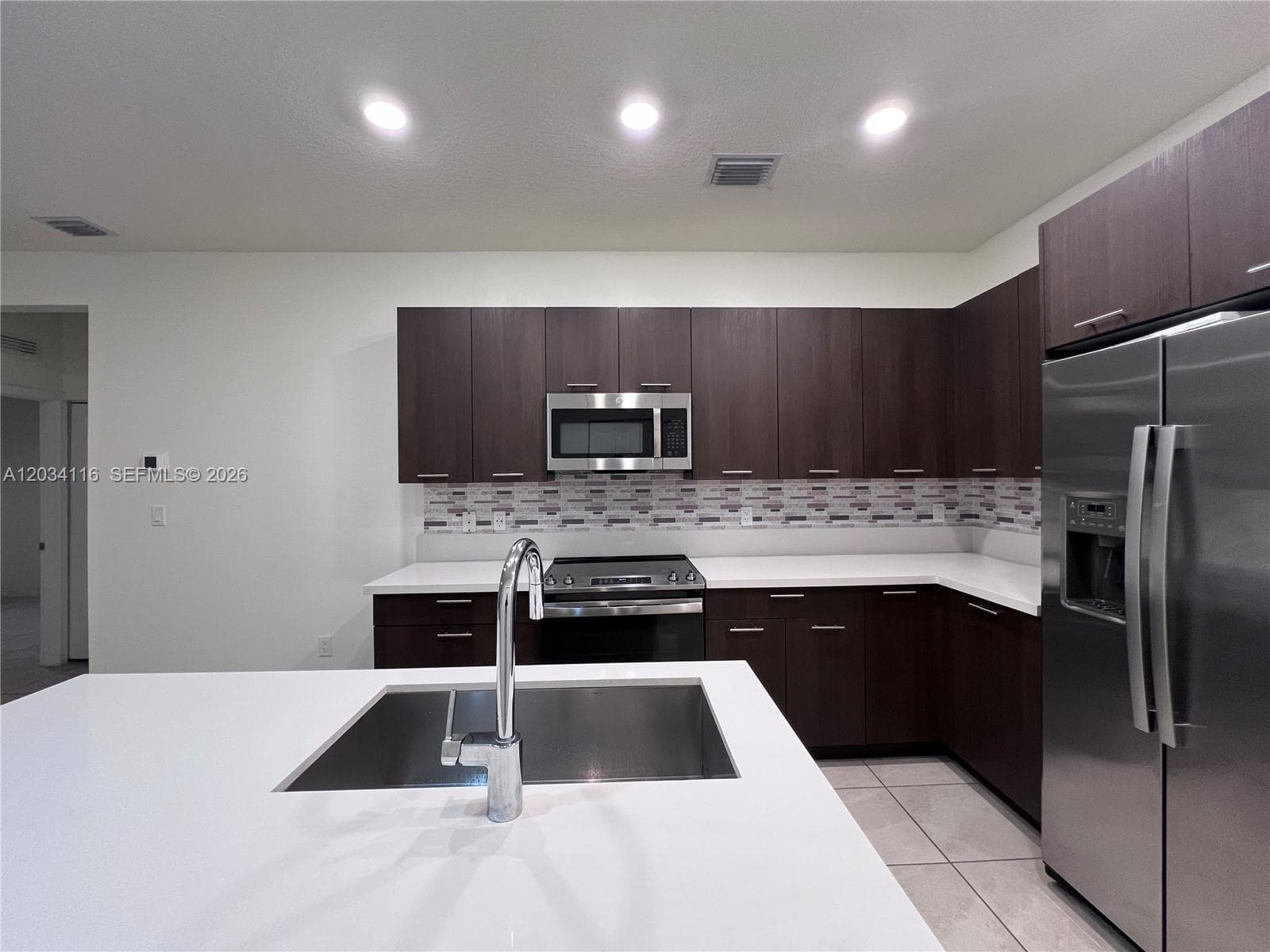 8265 NW 41st St # 405, Doral FL 33166 — 7